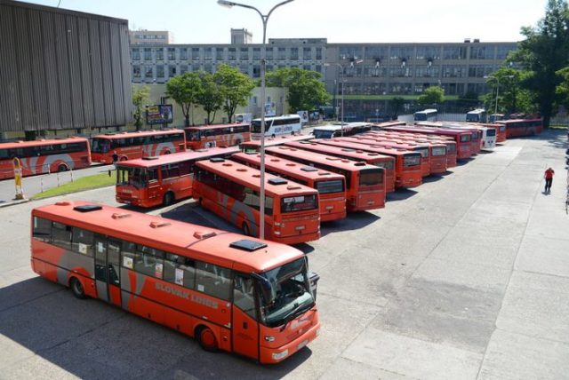 Autobus kraj bratislavsky doprava.jpg