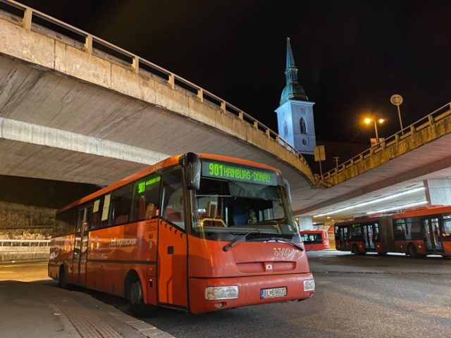 Autobusove spojenie hainburg bratislava kraj.jpg