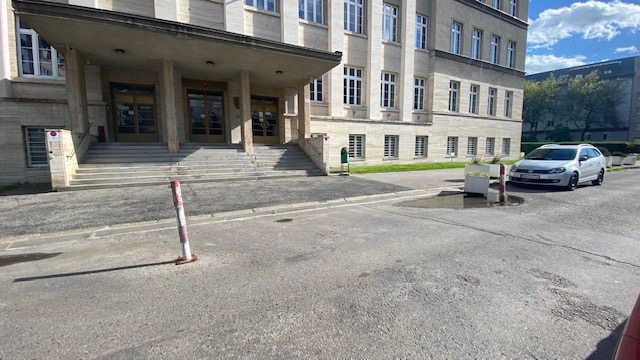 Parkovanie pri Justičnom paláci