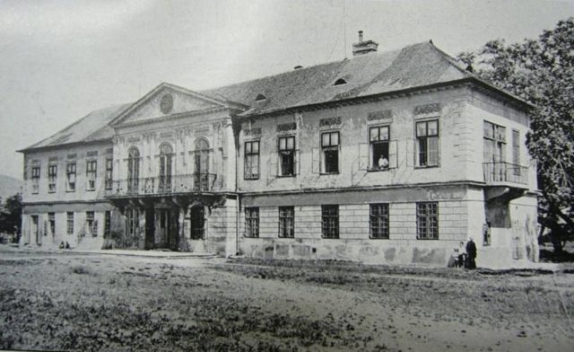 Berchtoldov palac 1.jpg