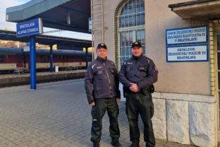 Bratislava zeleznicna stanica policia.jpg