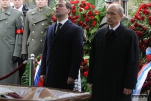 Medvedev, Putin