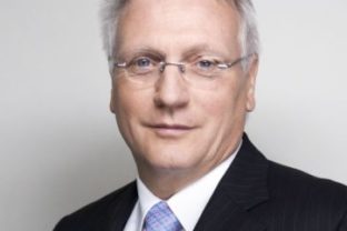 Prof. Dr. hc. Winfried Vahland