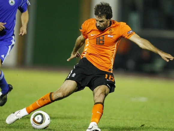 Ruud Van Nistelrooy si nezahrá na ME 2012 - Webnoviny.sk