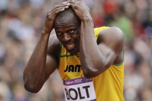 Usain Bolt pohodlne postúpil do semifinále