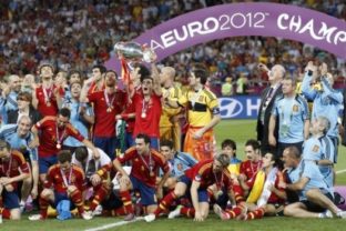 Španieli po zisku titulu majstrov Európy