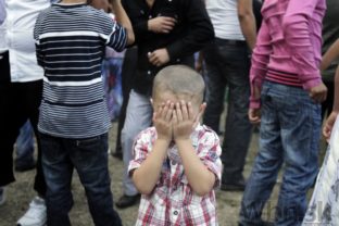 Brusel šokovali slovenskí Rómovia, bývajú v mestskom parku