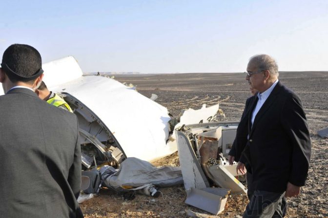 Pád ruského lietadla nad Egyptom neprežil nikto z 224 ľudí
