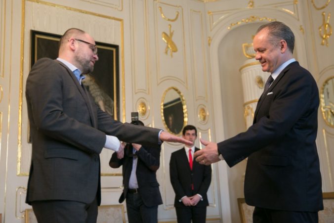 Prezident Kiska prijal lídrov strán, Kotlebovi dal košom