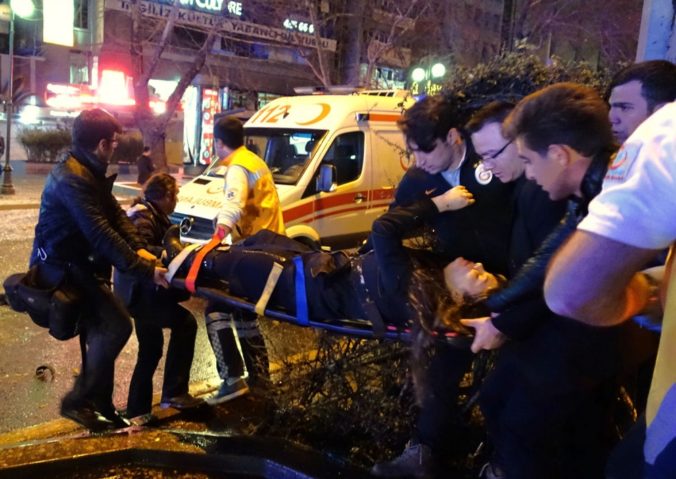 Útok v Ankare si vyžiadal 37 mŕtvych