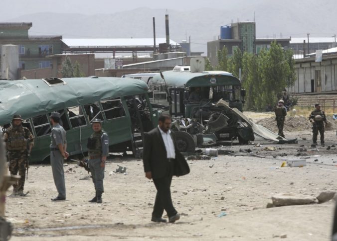 Pri samovražednom bombovom útoku zahynulo najmenej 30 kadetov