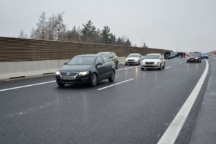 Diaľnice a rýchlostné cesty