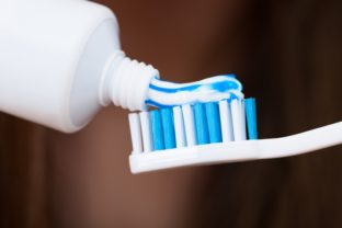 Skvelé využitia zubnej pasty, o ktorých ste zrejme nevedeli