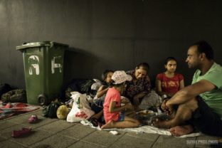 Utečenci na ostrove Chios žijú v biednych podmienkach.