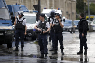 Francúzsko polícia