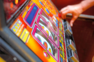 Automaty, hra, hazard