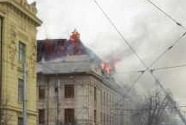 HaZZ: Požiar daňového úradu Košice