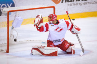 Július Hudáček, KHL