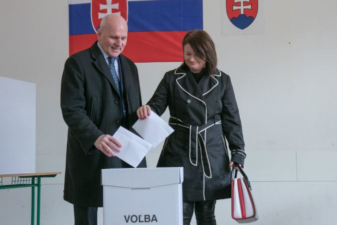 Prezidentské voľby 2019 na Slovensku, František Mikloško