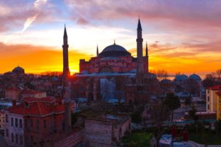 Istanbul 2430072_960_720.jpg