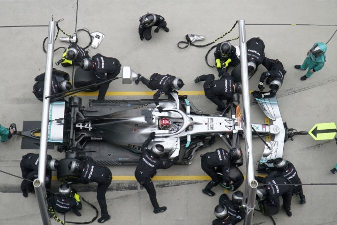 Formula 1 pokračuje Veľkou cenou Nemecka, na okruhu v Hockenheime riešili aj kurióznu nehodu