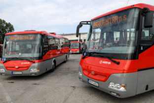 Arriva Nitra, autobusy
