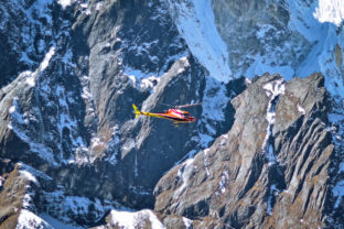 Himaláje, helikoptéra
