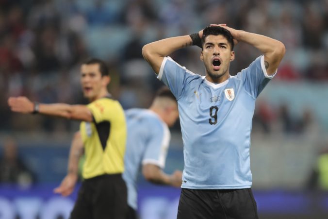 Luis Suárez, Uruguaj Reakcia uruguajského kanoniera Luisa Suáreza po zahodenej šanci v zápase Copa América proti Japonsku. Porto Alegre, 20. jún 2019