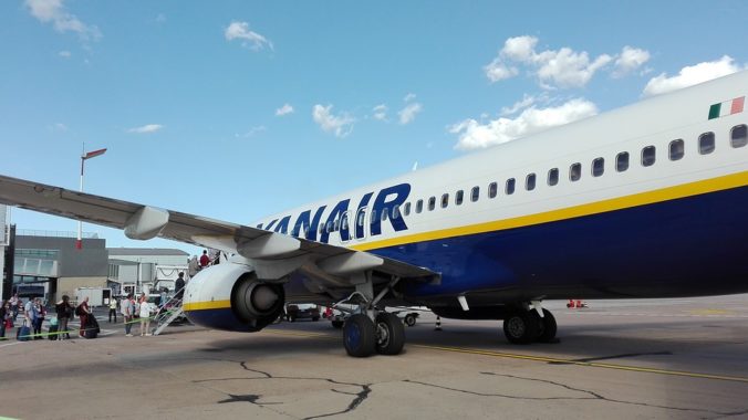 Ryanair bude lietať z Bratislavy na Sardíniu aj v zime