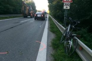 tragická dopravná nehoda, polícia, zrážka auta s cyklistom