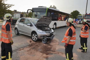 Autobus, nehoda