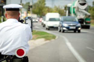 Dopravní recidivisti si môžu vydýchnuť, zákon o cestnej premávke má medzery