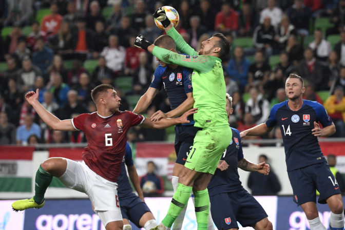Slovensko - Maďarsko (kvalifikácia o Euro 2020), Willi Orban, Martin Dúbravka