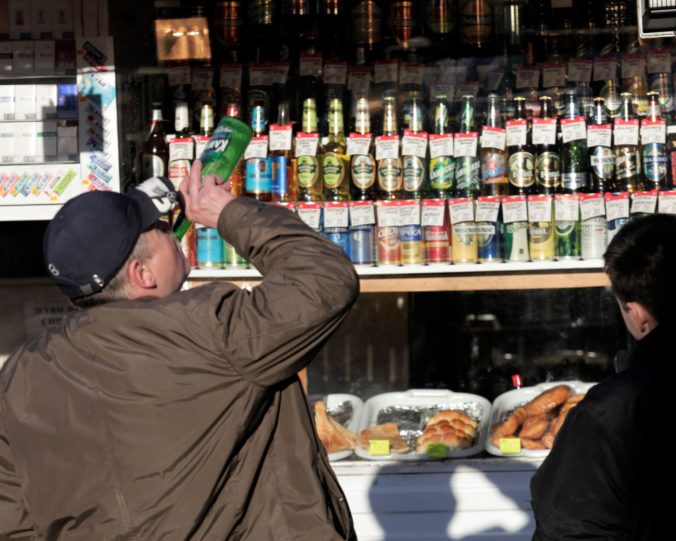Priemerná dĺžka života Rusov dosiahla historické maximum, môže za to aj pokles konzumácie alkoholu
