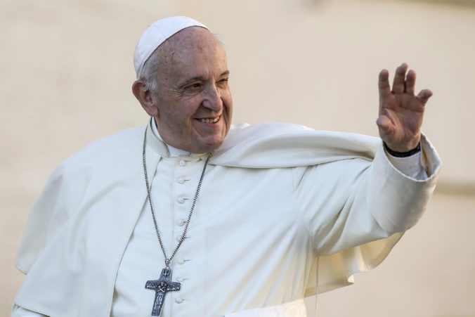 Pápež František prijal rezignáciu biskupa, ktorého obvinili zo sexuálneho zneužívania tínedžera