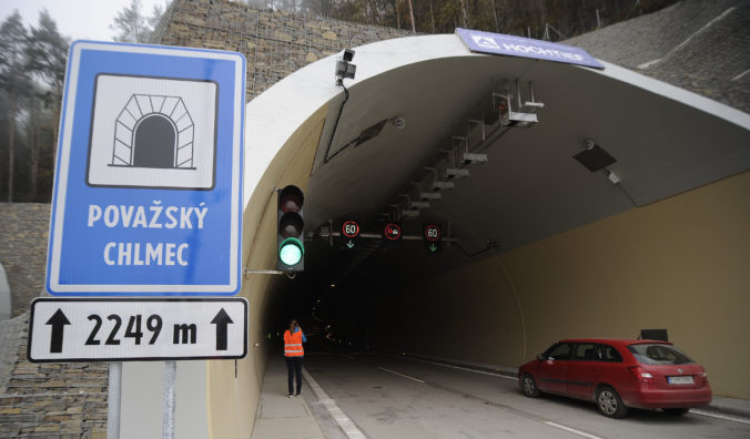 Diaľnicu D3 pri Žiline na pár dní uzavrú, dôvodom je údržba tunela Považský Chlmec