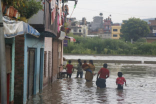 nepál, záplavy
