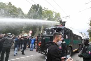 PROTEST: Proti platným opatreniam na Slovensku