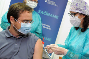 COVID 19: Prvé očkovanie na Slovensku