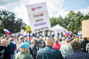 PROTEST: Proti vláde a opatreniam v Bratislave
