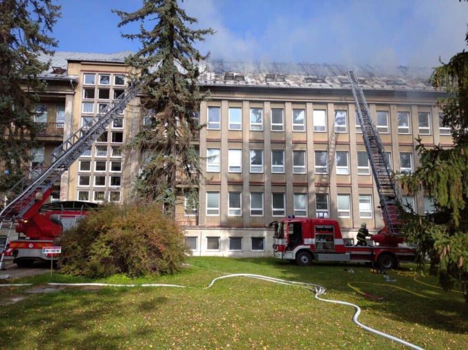 Ústredná vojenská nemocnica v Ružomberku obnovuje po požiari činnosť špecializovaných ambulancií