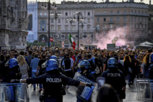 Polícia, protesty, Taliansko