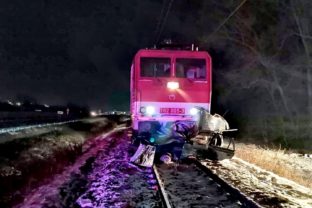 Zrážka vlaku s autom v Lipanoch