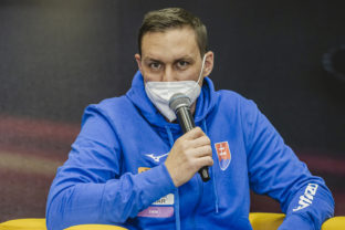 Tréner slovenskej reprezentácie v hádzanej Peter Kukučka.