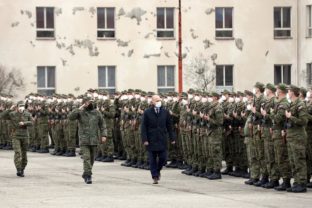 Vojaci slovensko slub cakatelia kadeti vycvik.jpg