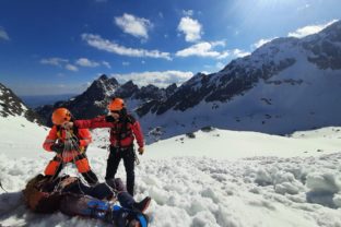 Horska zachranna sluzba pomoc tatry zachrana.jpg
