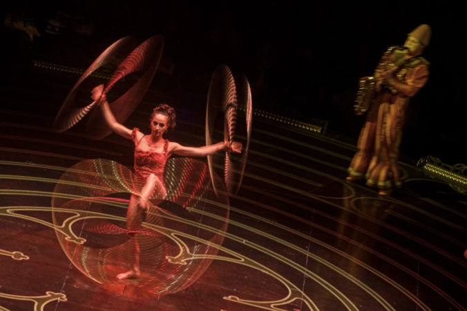Cirque du Soleil priniesol do Bratislavy predstavenie Corteo, diváci videli show na hrazdách či akrobatické kúsky (foto)