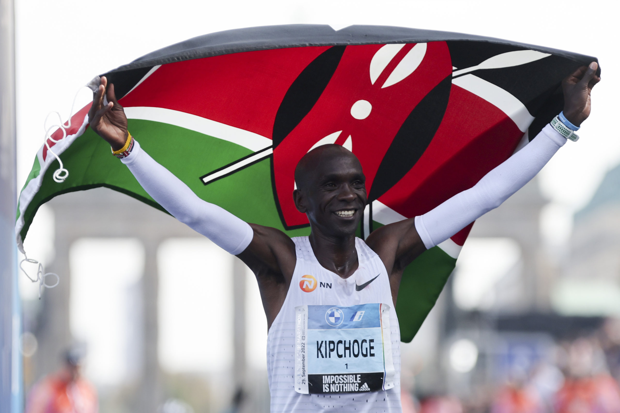 Keňan Kipchoge prekonal v Berlíne svoje maximum a vytvoril nový svetový rekord v maratóne