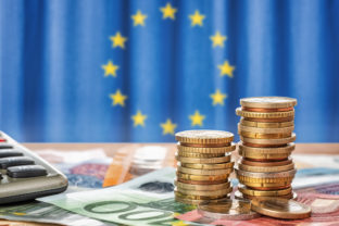 Peniaze euro eurofondy dotácie