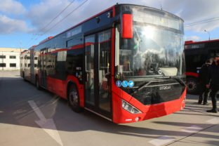 Dopravný podnik Bratislava, autobus